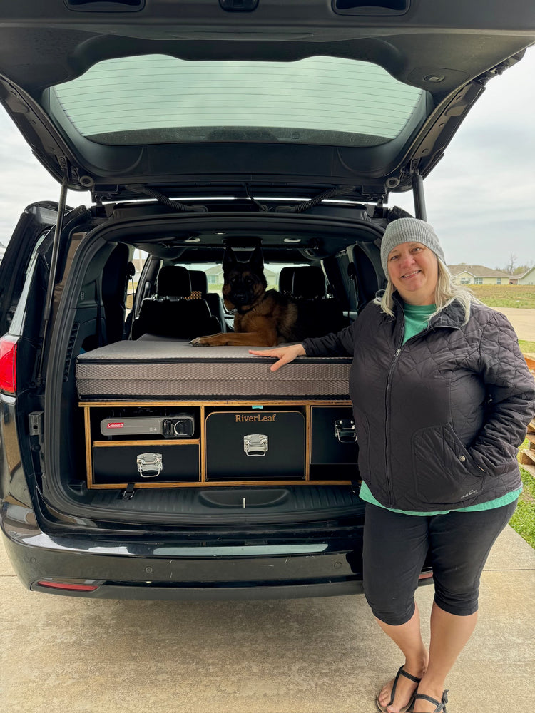 Chrysler Pacifica Camper Conversion Kit (Grand Teton)