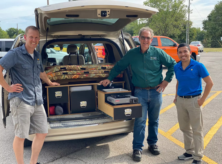 Chrysler Town & Country Camper Conversion Kit (2001–2016) – Grand Teton